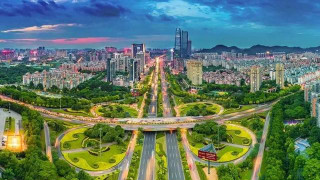 “世界工廠”十年探索，東莞能否翻盤？